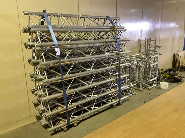 Aluminium trus - afbeelding 1 van  3