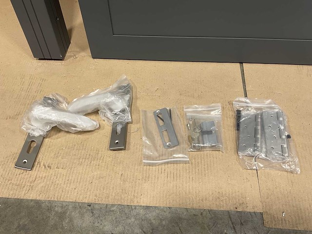 Aluminium tuindeur - antraciet - 183x93 cm - afbeelding 2 van  5