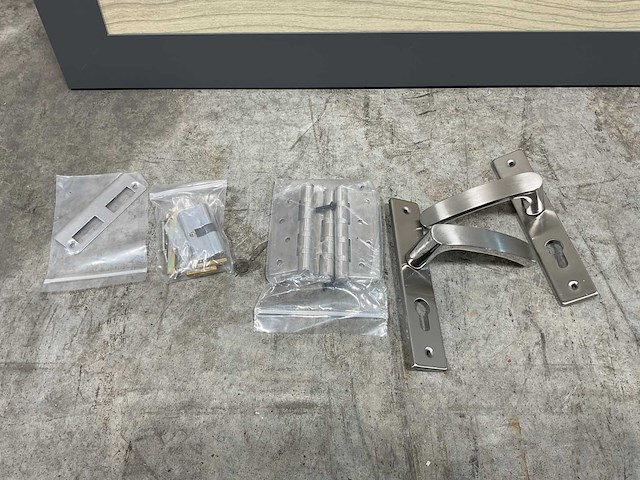 Aluminium tuindeur - houtlook eik - 183x93 cm - afbeelding 7 van  9