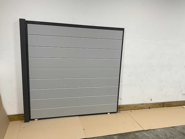 Aluminium tuinscherm - lichtgrijs - 181,5x181,5 cm (10x) - afbeelding 4 van  10