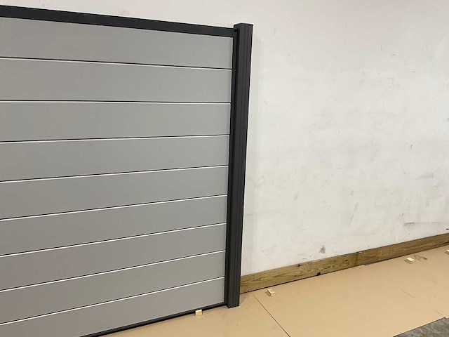 Aluminium tuinscherm - lichtgrijs - 181,5x181,5 cm (2x) - afbeelding 3 van  6