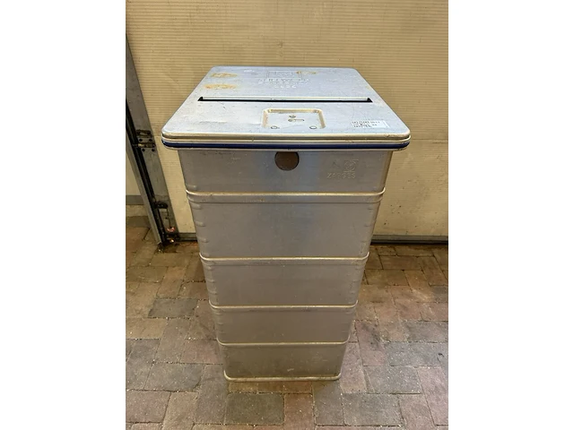 Aluminium veiligheidscontainer, zarges, zilvergrijs, met scharnierdeksel | slot defect - afbeelding 3 van  6