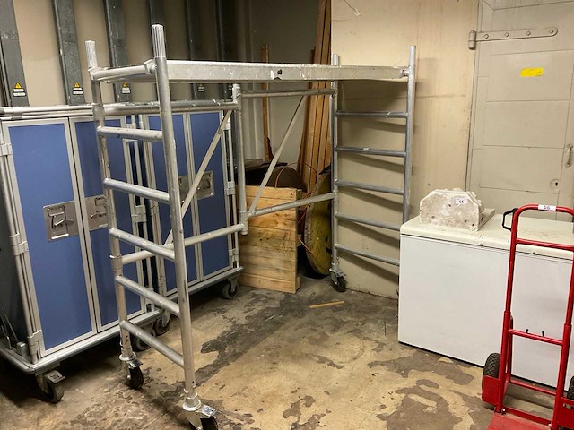 Aluminium vouwsteiger - afbeelding 1 van  3