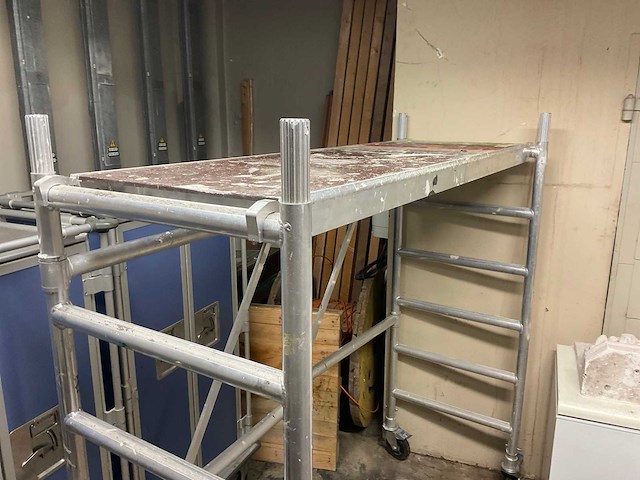 Aluminium vouwsteiger - afbeelding 3 van  3
