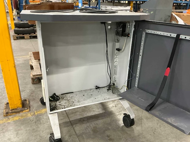 Aluminium werkopstelling - afbeelding 9 van  10