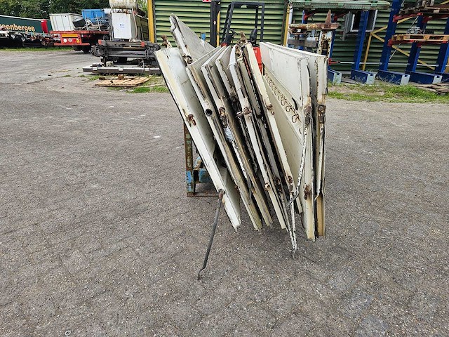 Aluminium zijpanelen oplegger - afbeelding 5 van  10