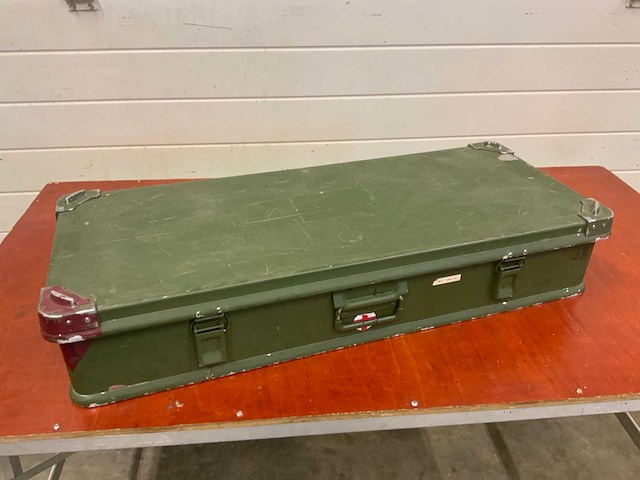 Aluminiumkist met onderzoekslamp - afbeelding 4 van  7