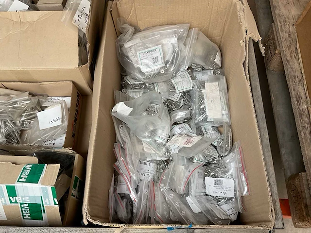 Aluprof raam en kozijn afdichting en montage materialen - afbeelding 2 van  26