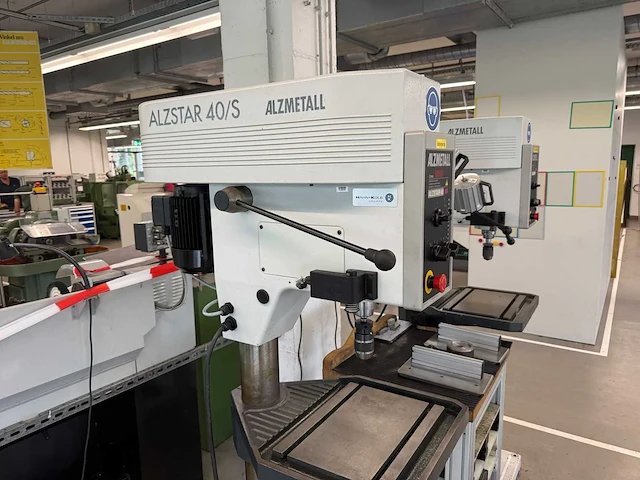 Alzmetall - alzstar 40/s - kolomboormachine - afbeelding 2 van  9