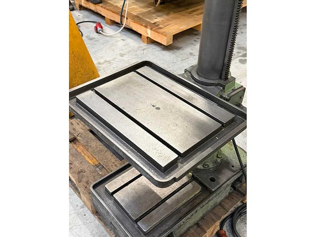 Alzmetall ab3/esv kolomboormachine - afbeelding 3 van  3