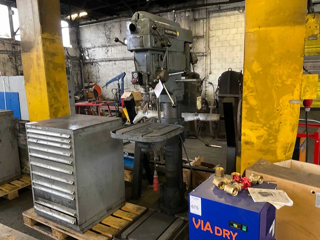 Alzmetall kolomboormachine - afbeelding 1 van  8