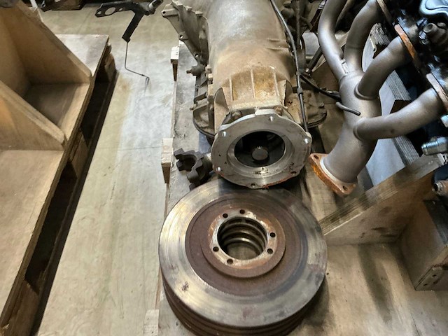 Am general dieselmotor v8 met automaatbak - afbeelding 2 van  13