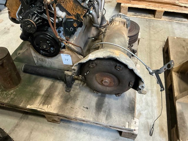 Am general dieselmotor v8 met automaatbak - afbeelding 6 van  13