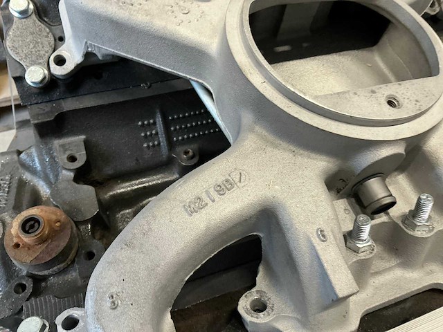 Am general dieselmotor v8 - afbeelding 2 van  11