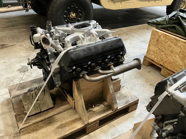 Am general dieselmotor v8 - afbeelding 5 van  11