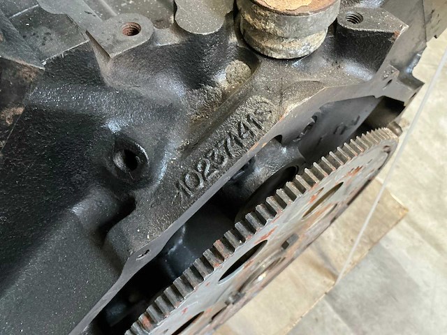 Am general dieselmotor v8 - afbeelding 10 van  11