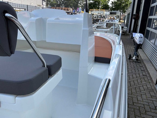 Am yacht am 520 consoleboot - afbeelding 10 van  24