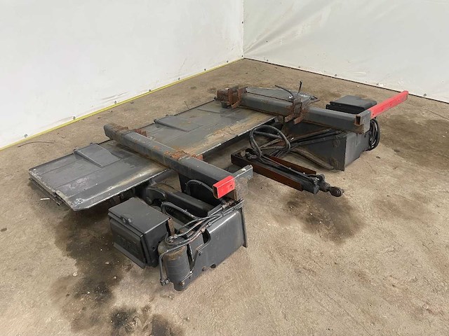 Ama - 2001 - 20 kk - laadklep 2000 kg - afbeelding 2 van  8