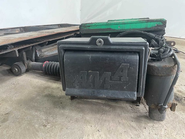 Ama - 2009 - 20 kk - laadklep 2000 kg - afbeelding 5 van  8