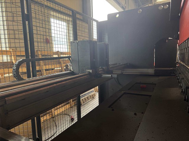 Amada - 1994 - apx 103 - cnc-kantbank - afbeelding 4 van  12