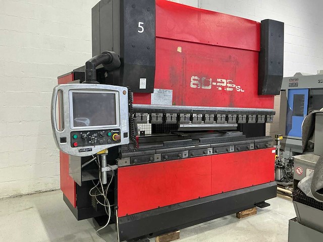 Amada - 2004 - hfp 80-25 sf - cnc-kantbank - afbeelding 1 van  13