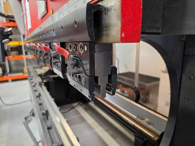 Amada - 2012 - hc 1003 nt - cnc-kantbank - afbeelding 5 van  8