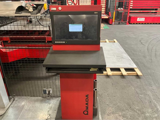 Amada - 2016 - lc3015 f1 nt - cnc lasersnijmachine met automatisatie toren - afbeelding 23 van  25