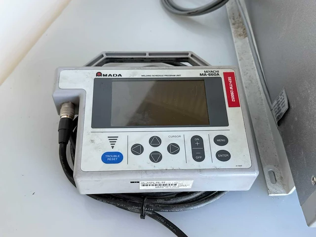 Amada - 2017 - miyachi is-300a - amada miyachi is-300a spot welder - afbeelding 2 van  8