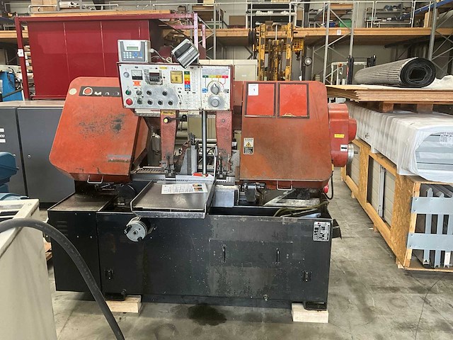 Amada - ha-400w - bandzaag - 2001 - afbeelding 11 van  17