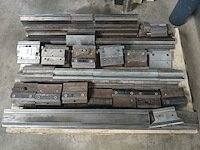 Amada - pallet - boven gereedschap - afbeelding 1 van  5
