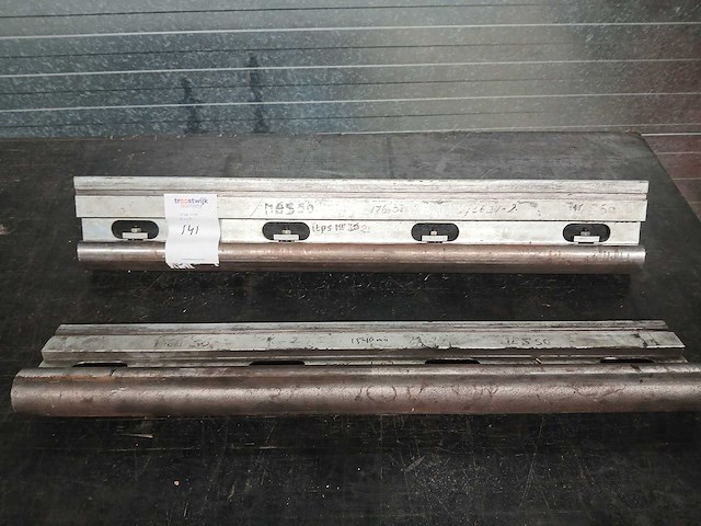 Amada - radius - boven gereedschap - afbeelding 1 van  4