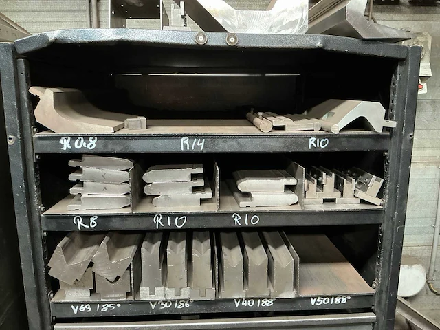 Amada afkantgereedschap - afbeelding 7 van  9