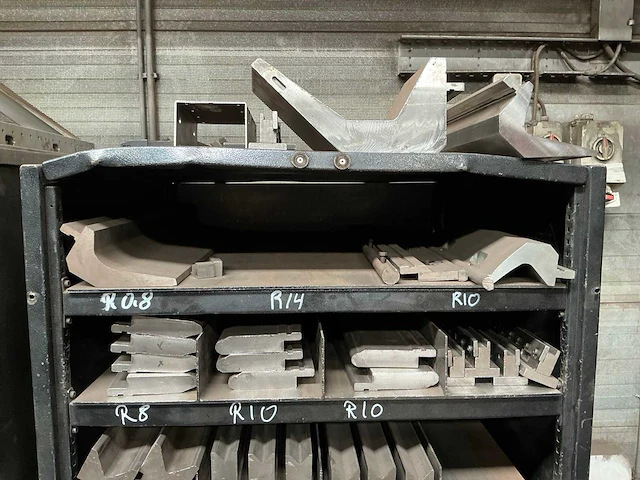 Amada afkantgereedschap - afbeelding 8 van  9