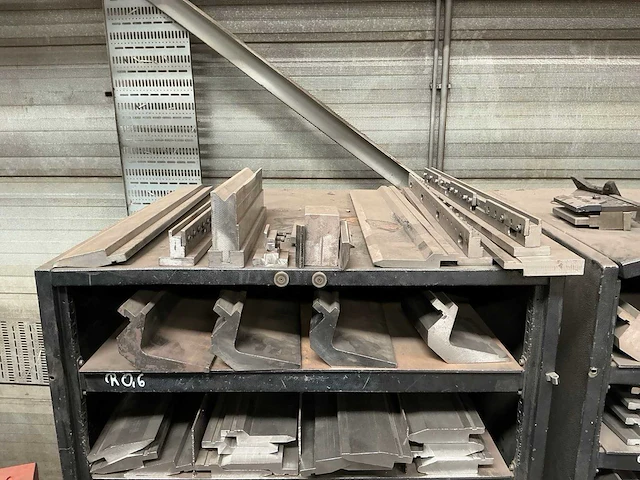 Amada afkantgereedschap - afbeelding 2 van  9