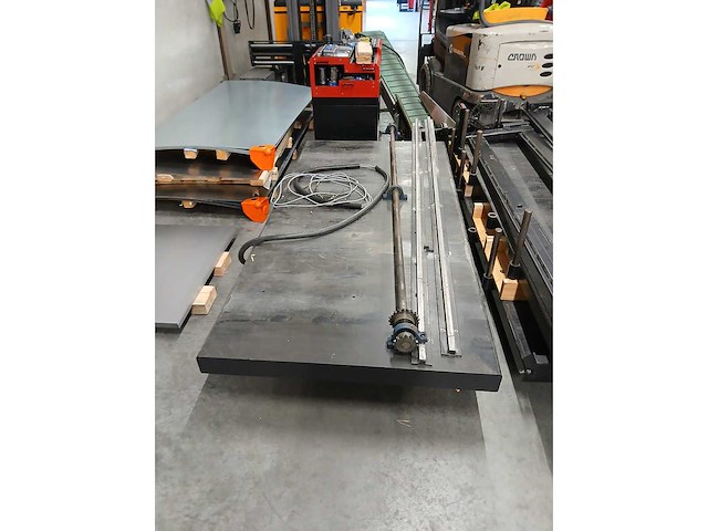 Amada-lki - 2010 - mp250m - laad- en ontlaadstation voor plaatbewerkingsmachines - afbeelding 6 van  9