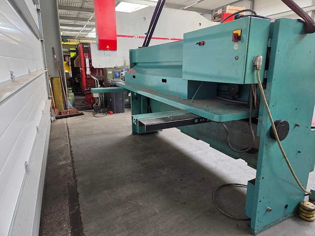 Amada promecam - gth 425 - guillotineschaar - afbeelding 6 van  8