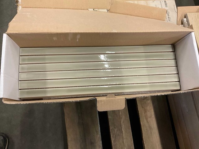 Amadis wandtegel 13x45 cm (18x) - afbeelding 1 van  2