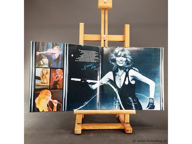 Amanda lear - afbeelding 2 van  5