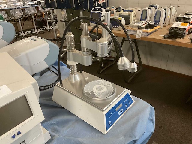 Amann girrbach af350 milling machine - afbeelding 1 van  4