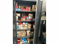 Amann serafil partij diverse cones garen, uit 3 kasten - afbeelding 4 van  4