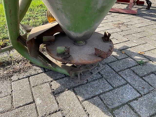 Amazone - ek 300 - kunstmest strooier - afbeelding 8 van  8