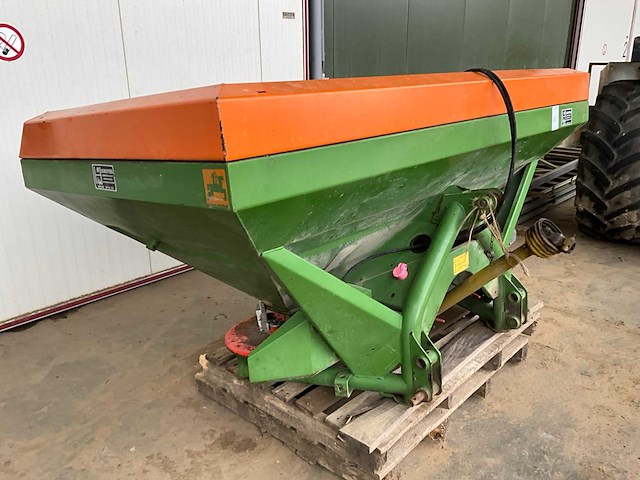 Amazone za-u1501 kunstmeststrooier - afbeelding 10 van  15