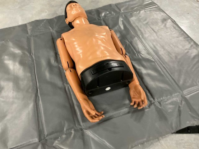 Ambu reanimatie pop - afbeelding 4 van  6