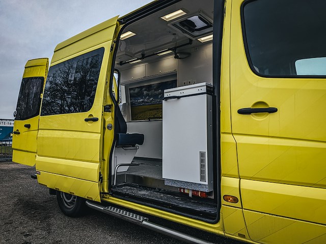 Ambulance, mercedes-benz, sprinter, 2017 - afbeelding 35 van  46