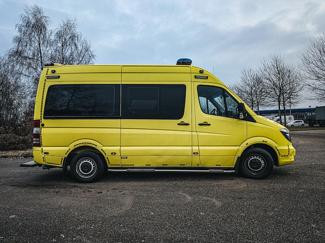 Ambulance, mercedes-benz, sprinter, 2017 - afbeelding 43 van  46