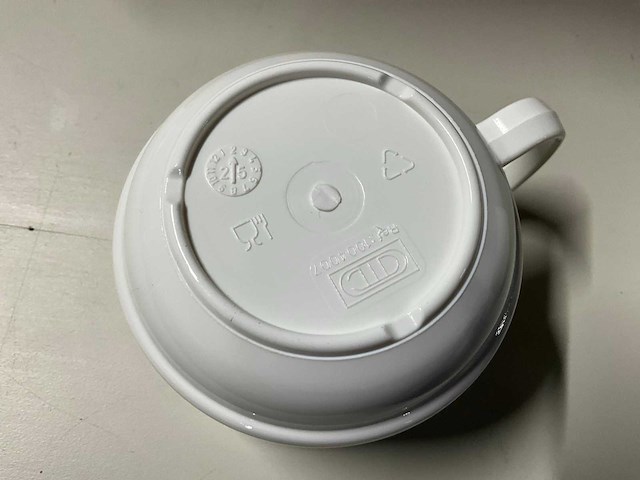 Amc kunststof bekers en sausflessen (56x) - afbeelding 4 van  6