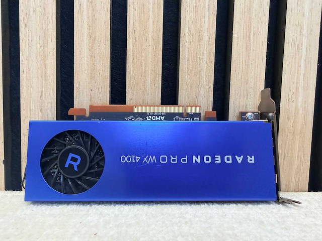 Amd - radeon pro wx 4100 - 4gb / gddr5 / workstation videokaart - afbeelding 1 van  11