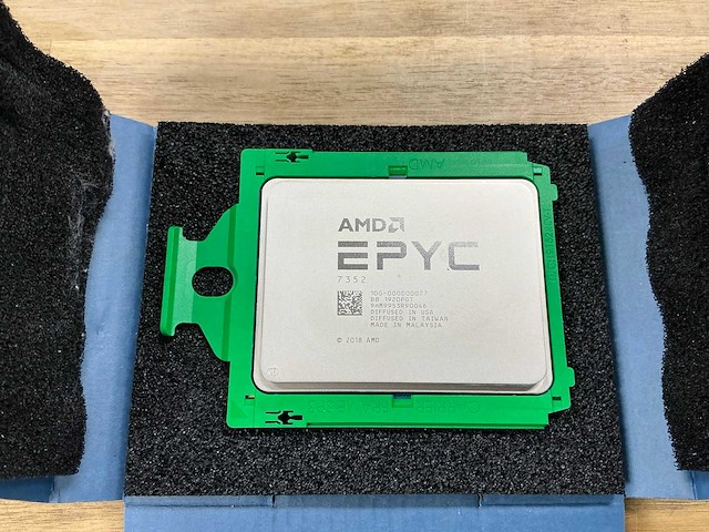 Amd epyc 7352 - afbeelding 2 van  4