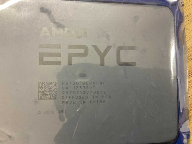 Amd epyc ps7301bevgpaf processor - afbeelding 2 van  2