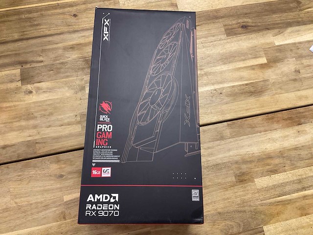 Amd radeon rx 9070 quick silver videokaart - afbeelding 1 van  5
